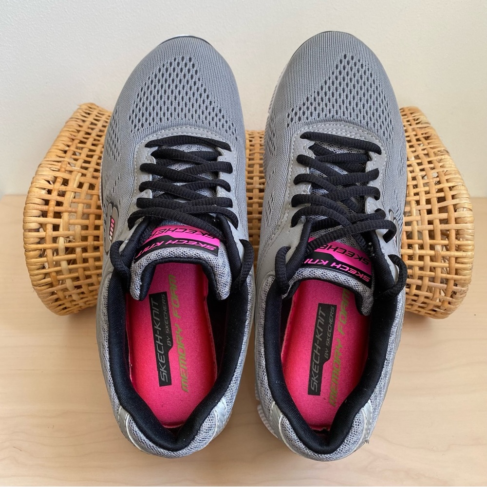 Skechers Skech-Knit Memory Foam Sneakers - Women's Size 7.5